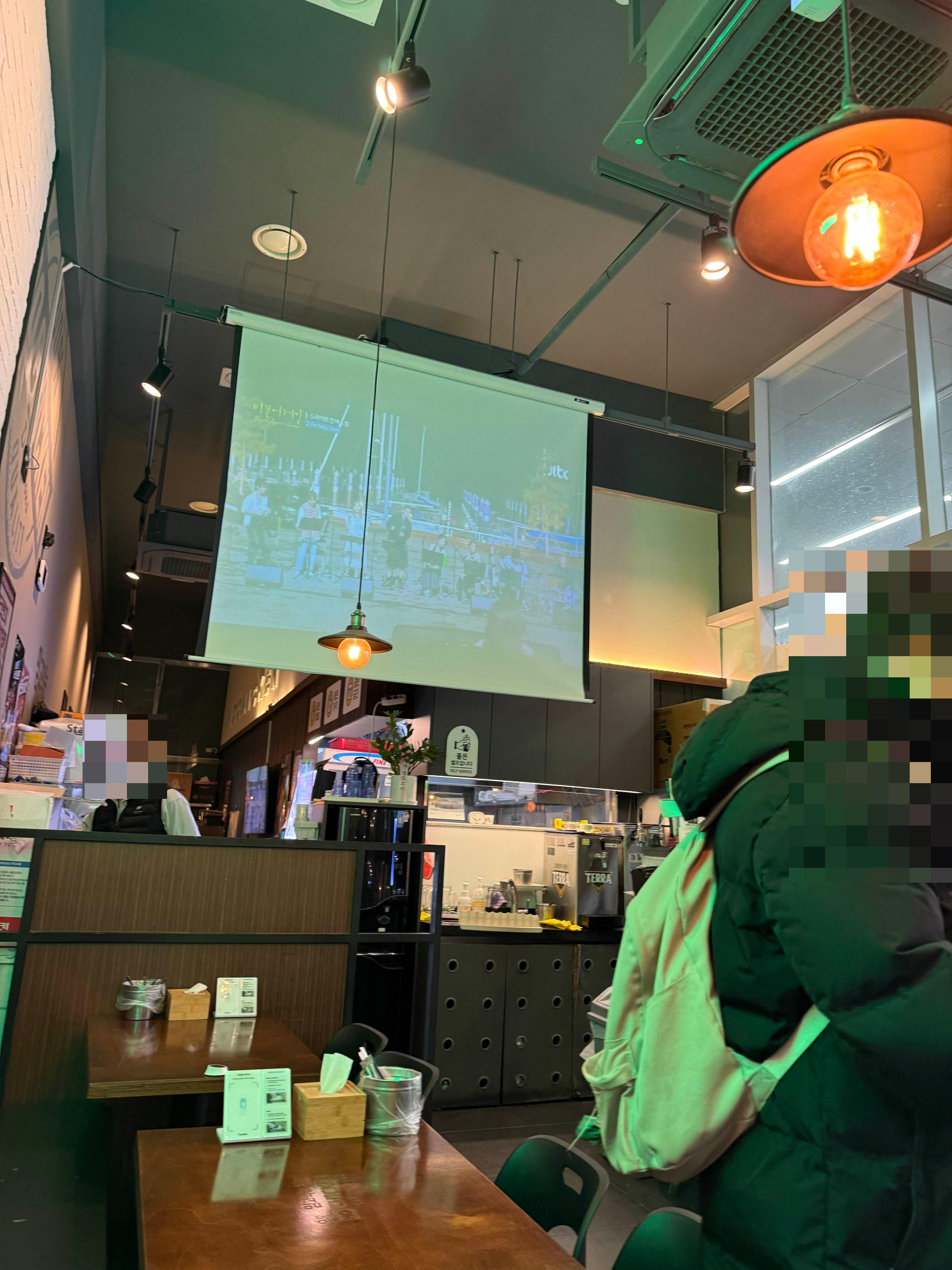 호치킨 송도퍼스트파크점 사진 8