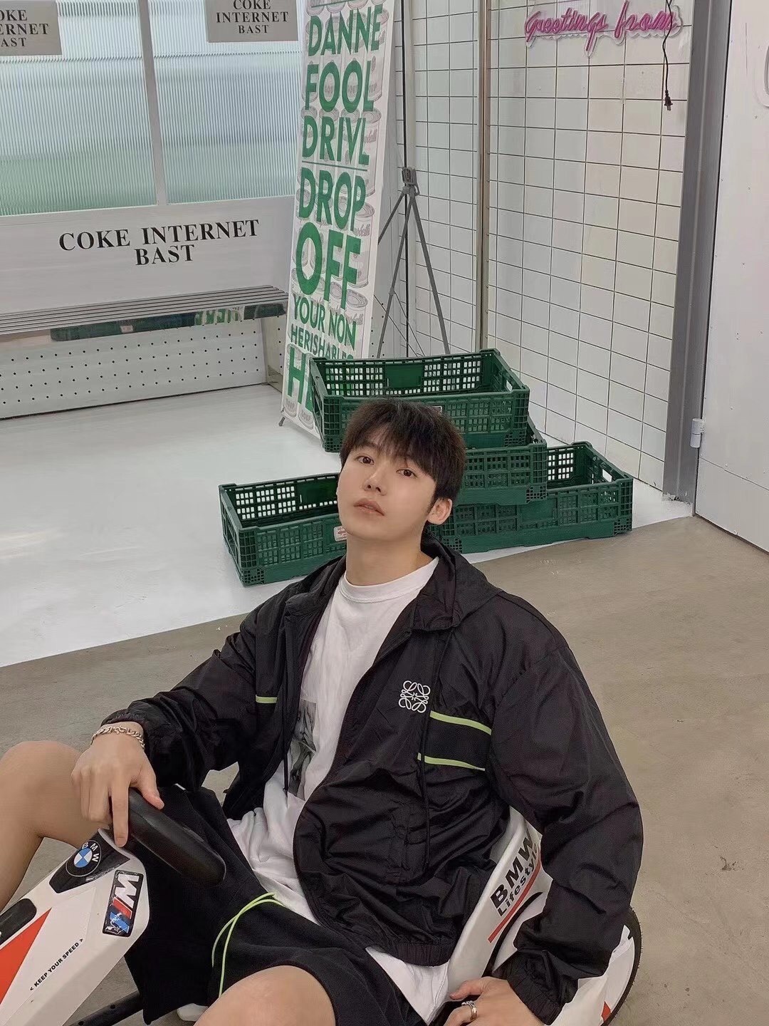  [LOEWE] 로에베 백 로고 윈드브레이커 자켓 (2 COLOR)