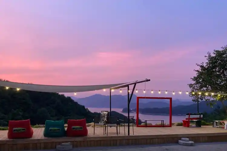 게으른 악어 가게 전경