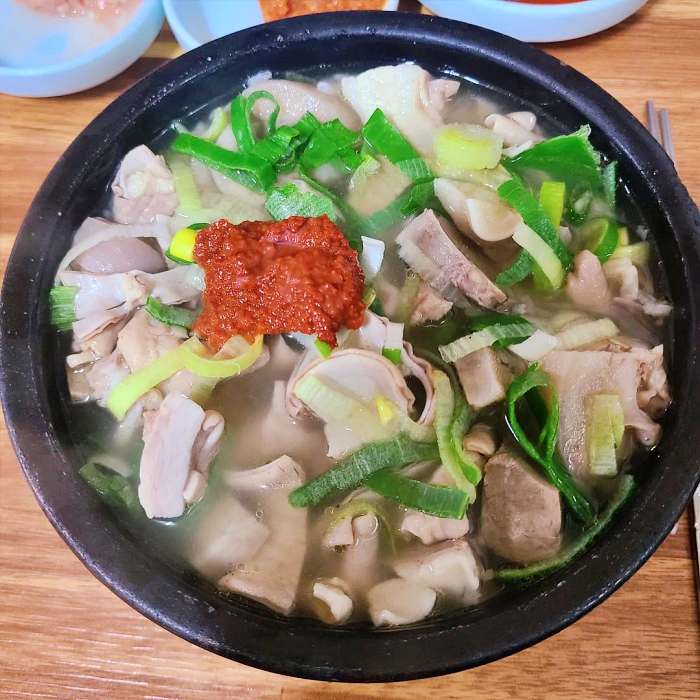 생생정보 전남 담양 55년 경력 엄마 만드는 돼지국밥 맛집