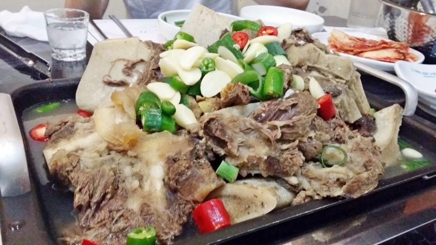  생방송 투데이 산더미 소꼬리요리 대전 서구 엑스포시민광장 인근 맛집을 소개합니다.