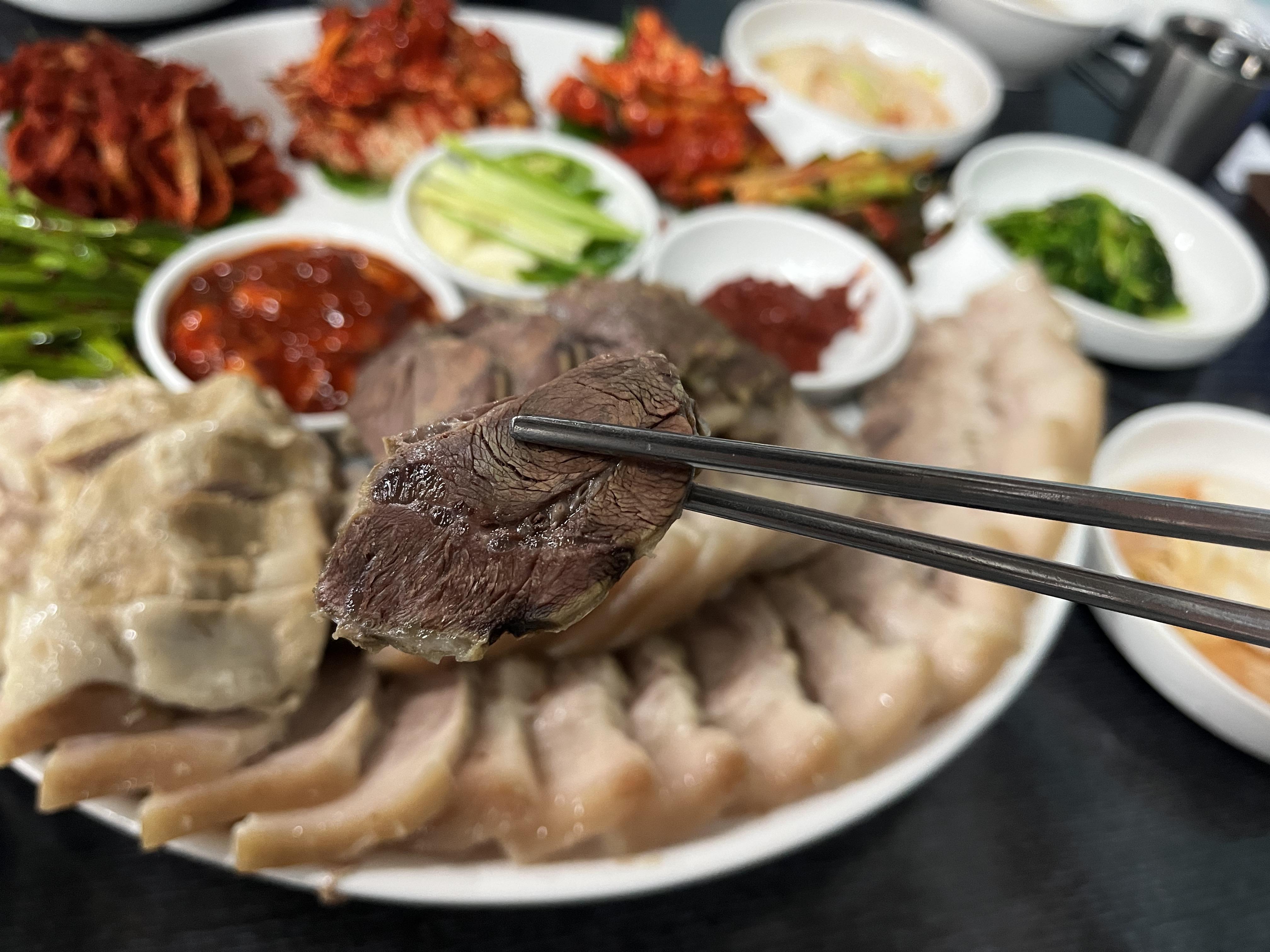 청류벽 제복쟁반 사태