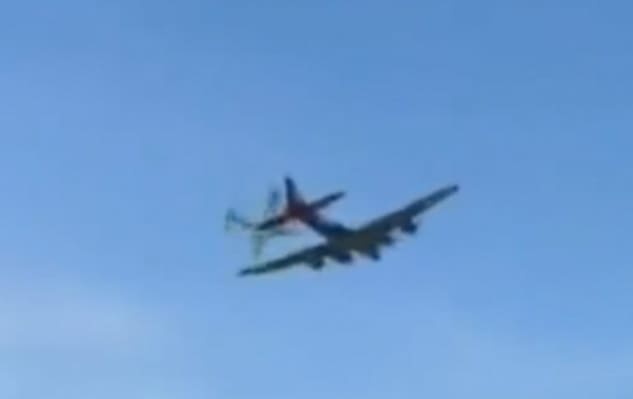 댈러스 에어쇼 충돌 사고...&quot;끔찍한 비극&quot; VIDEO: Wings Over Dallas Airshow Collision