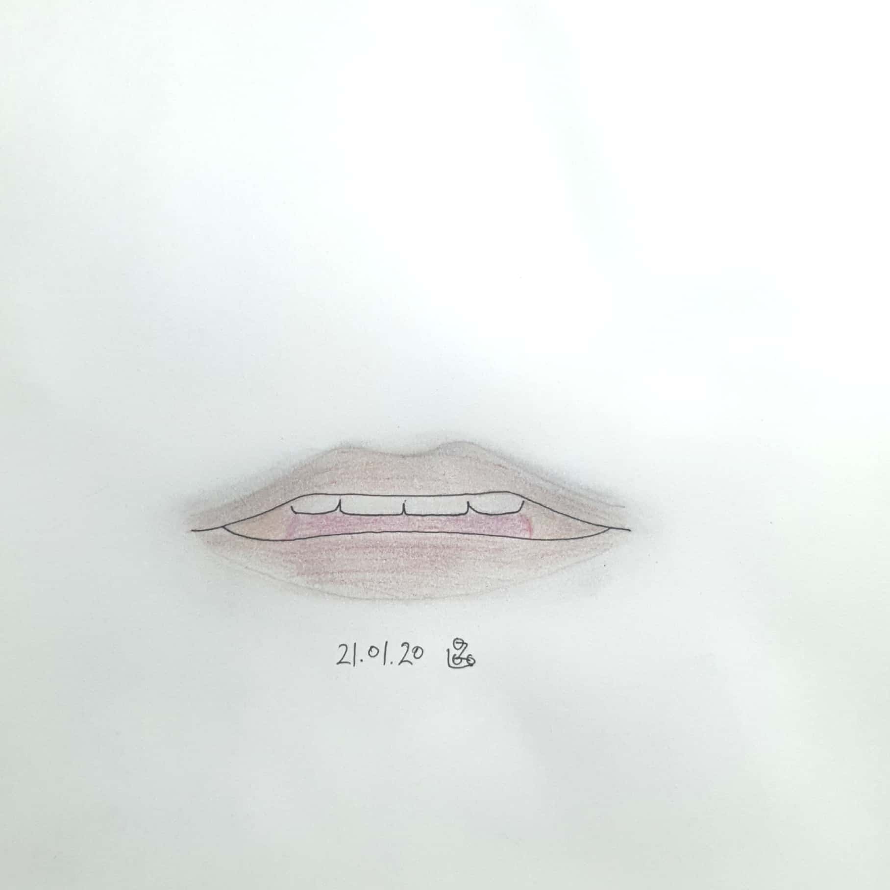  입술 색깔이 탁하게 번진 모습