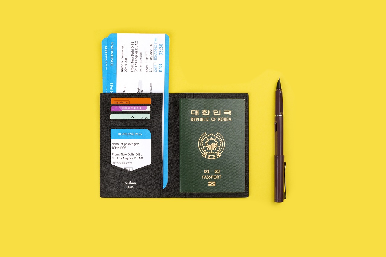 면세쇼핑시 필수 여권과 항공권