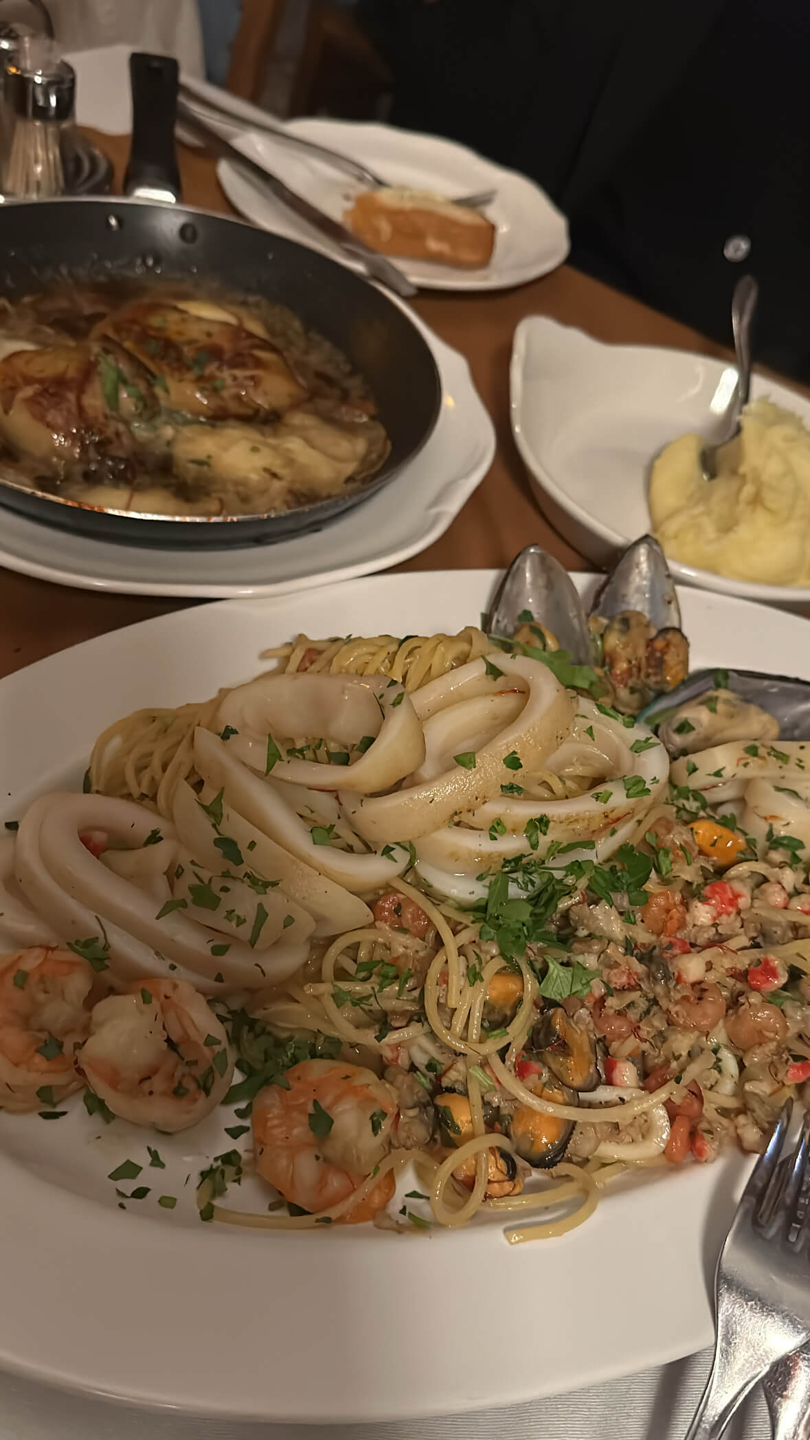 코메코메식당 이미지
