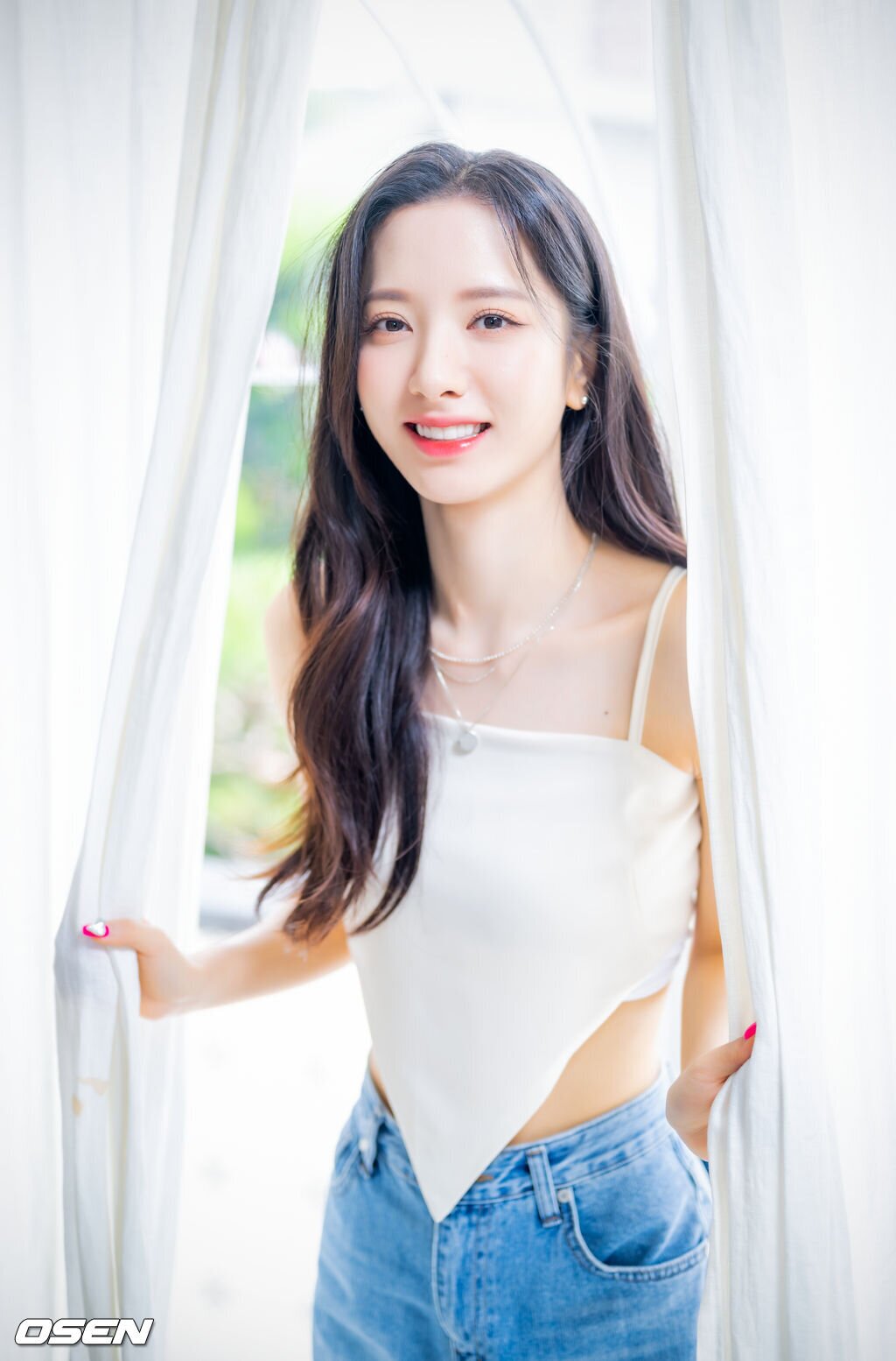  우주소녀 보나 Last Sequence 프로모션 흰청패션 사진