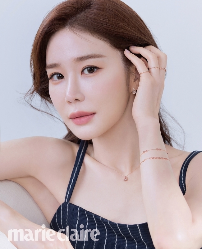  '보라! 데보라' 출연하는 배우 유인나, 남의 연애는 빠삭하지만 본인의 연애는? 씁쓸한 이유