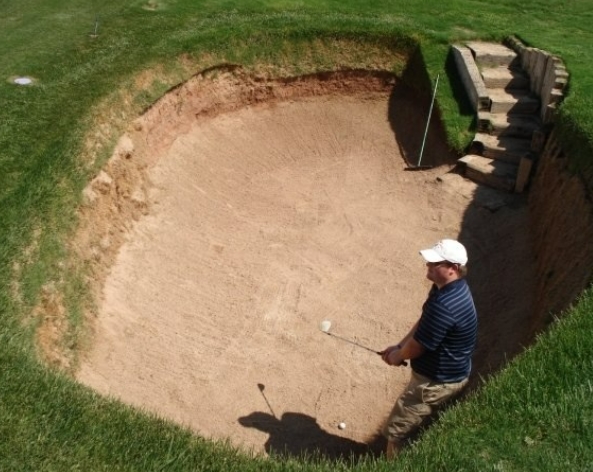 깊은 벙커 탈출법 VIDEO: HOW TO PLAY THE ULTIMATE DEEP BUNKER