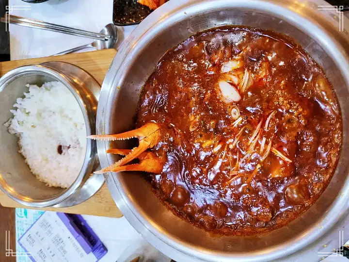 식객 허영만 백반기행 붉은대게 요리 문희경 편 대게 게짜박이 두부게살찜 울진 맛집 소개