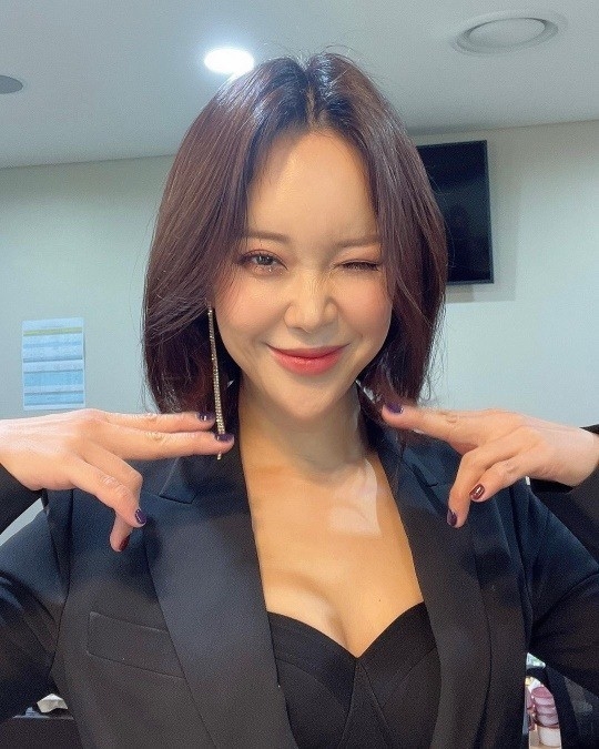  백지영 워터밤 파격 의상 화제, 야한 수위 올려