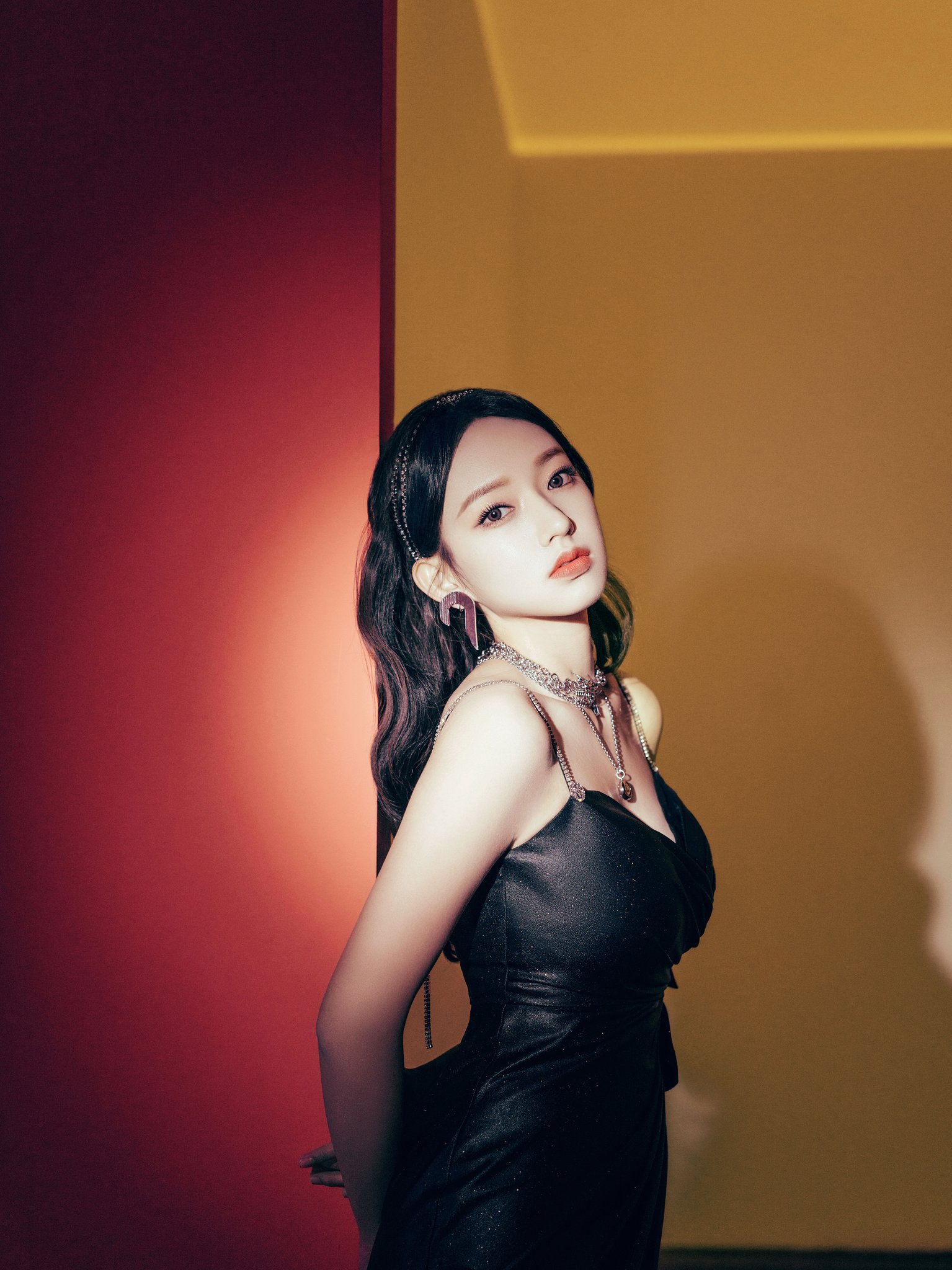 우주소녀 성소 중국현지 블랙패션 화보 사진 2101