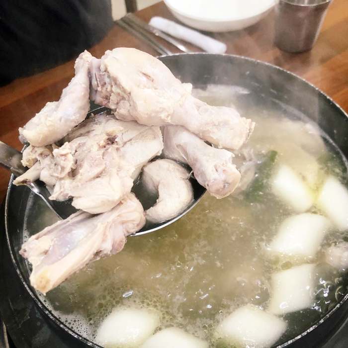 식객 허영만 백반기행 지수원 편 닭탕 닭한마리 닭칼국수 닭볶음탕 시흥 맛집 소개