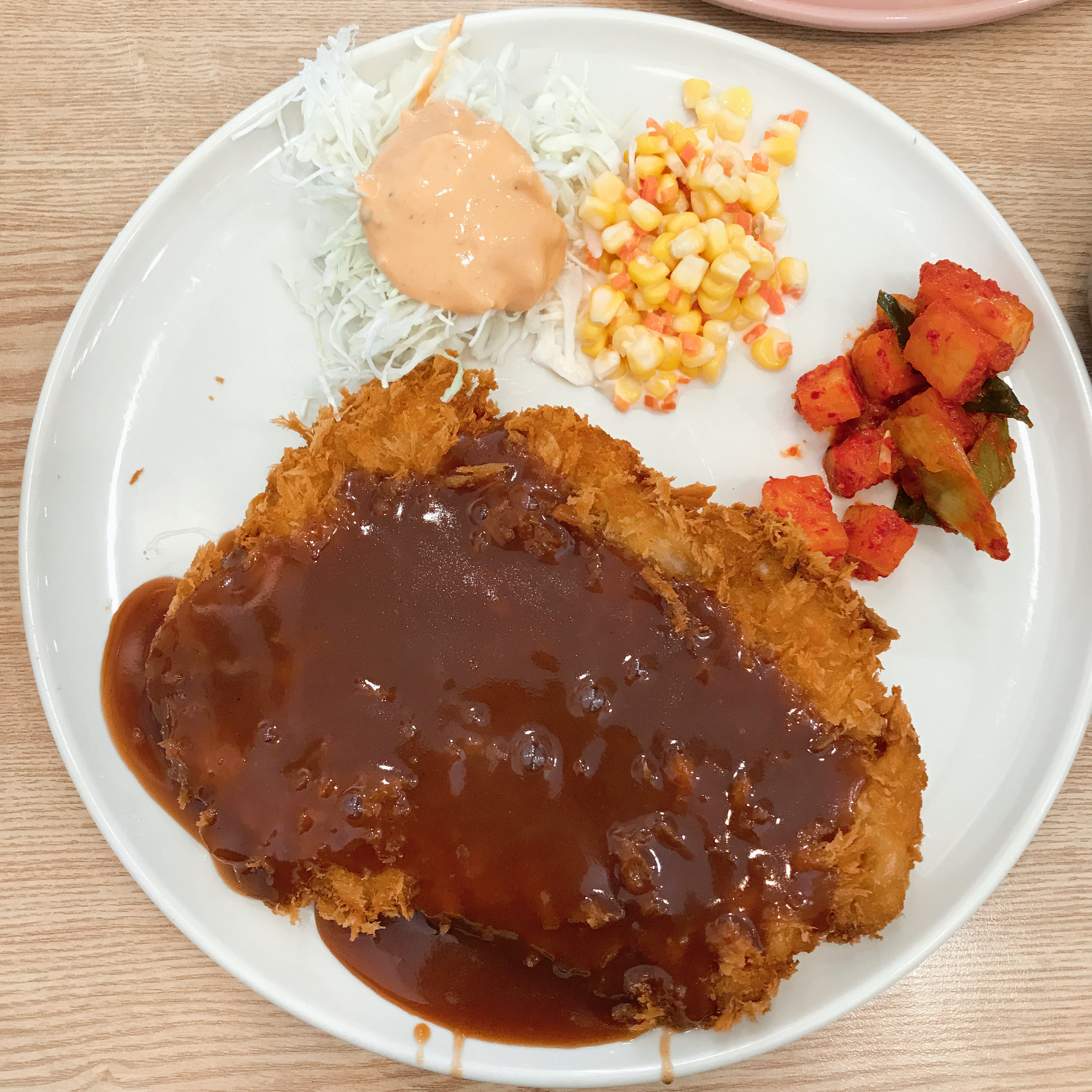  김포 왕돈까스, 팔당냉면 왕돈까스.