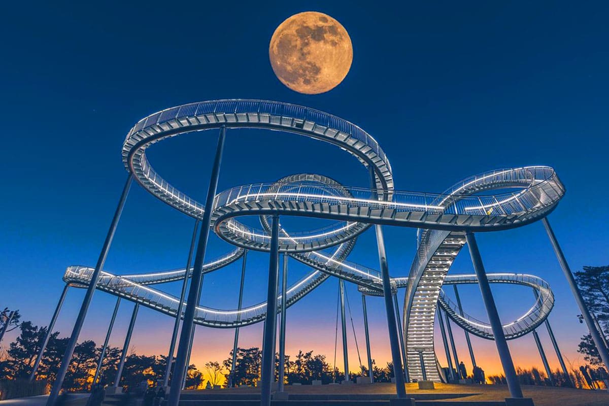 경주,포항 여행 코스 추천 – 보문단지, 감포까지 하루 만에 즐기기! - 🎢 5. 야경 – 스페이스워크에서 포항 야경 한눈에! 경주,포항 여행 코스 추천 – 보문단지, 감포까지 하루 만에 즐기기! - 🎢 5. 야경 – 스페이스워크에서 포항 야경 한눈에!