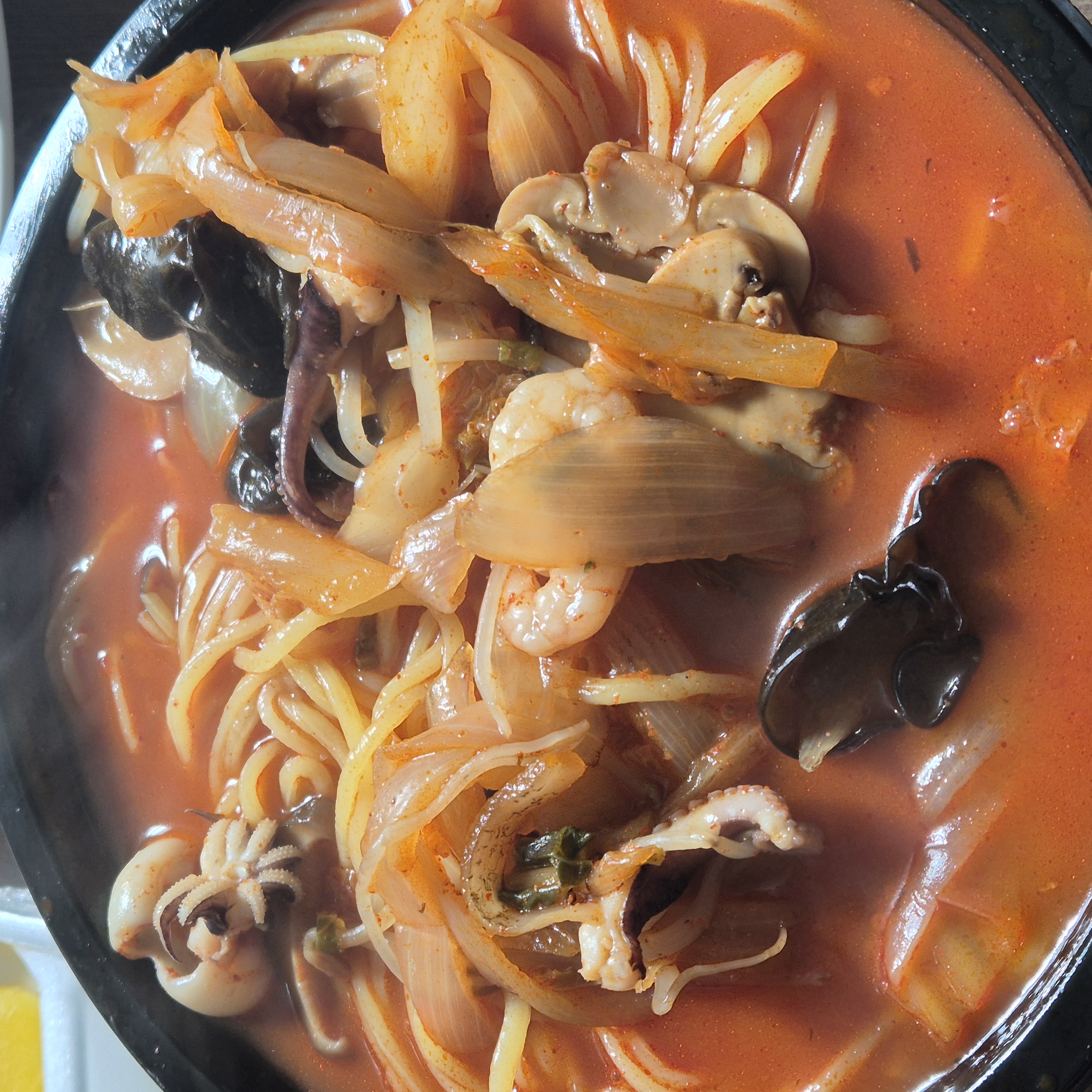 태극반점 이미지
