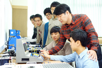 국민내일배움카드 신청 지원금 자격 사용법 훈련장려금 본인부담금 출석