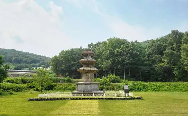 구미낙산리삼층석탑