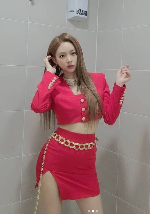  자력으로 활동한 한초임,스타잇엔터 전속 계약