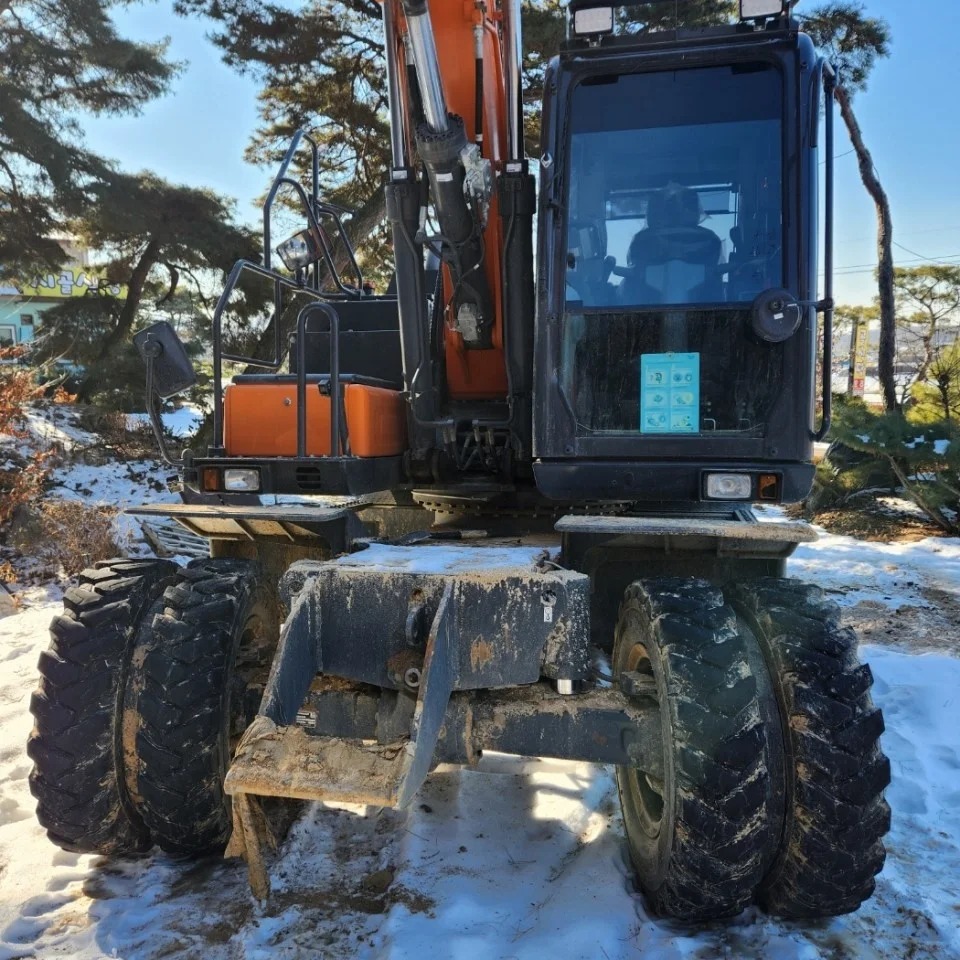  두산 DX160W5L 2021년식 1억5000만원 판매합니다.