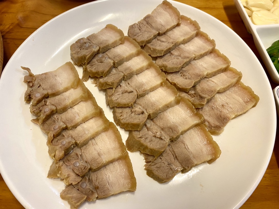 가평에서 [가평 맛집] 금강막국수 - 막국수 수육 7