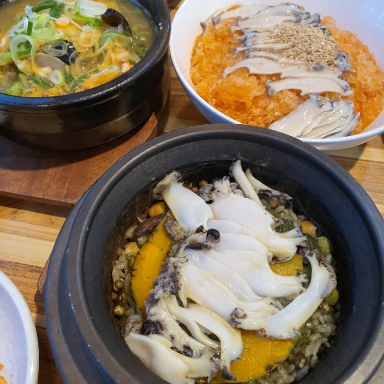  제주 평대리 전복요리 최고맛집 평대전복(전복돌솥,전복뚝배기,전복물회)