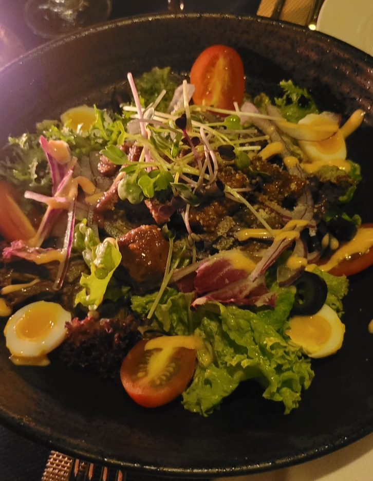 Boasted Beef Salad & Spicy Cheese Dressing