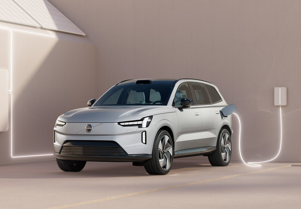 전기 플래그십 SUV '볼보 EX90'…한국, 2023년 하반기 공시 2