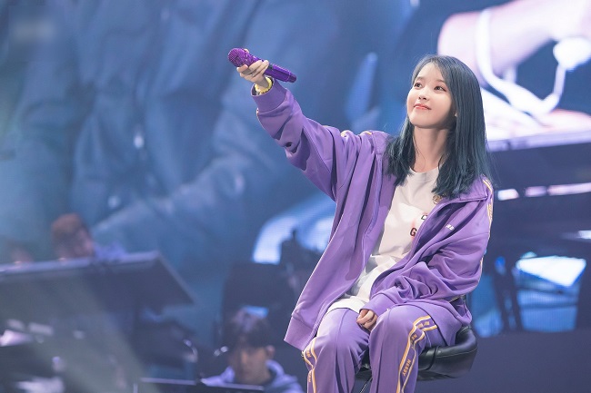 아이유 이미지