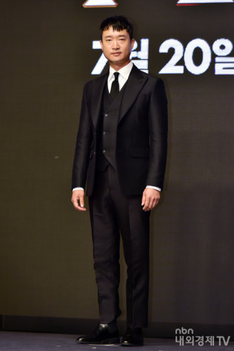 조우진 남자배우상 과거 결혼 아내 85