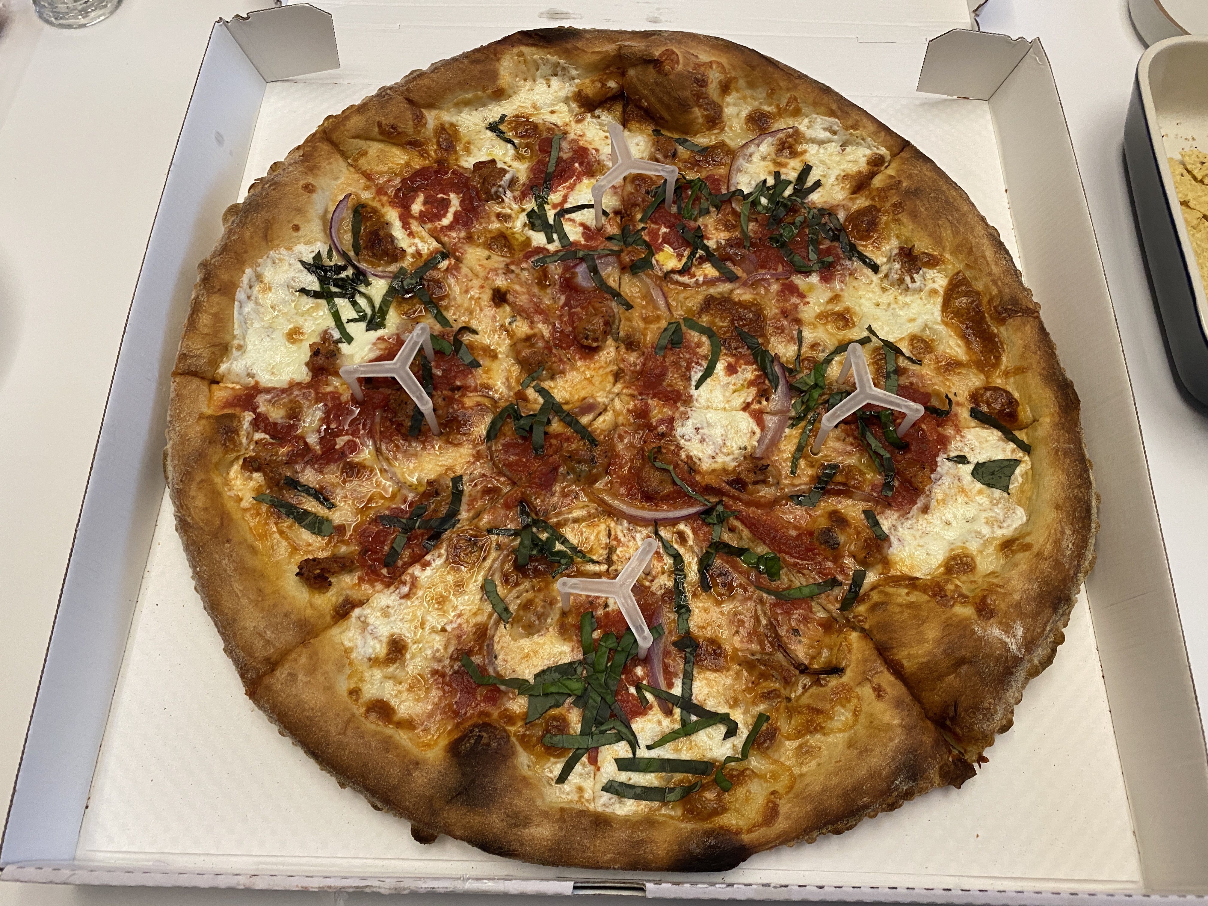 수요미식회에서 극찬한 피자 맛집! 이태원 지노스 피자 'Ginos NY Pizza' 내돈내산 후기