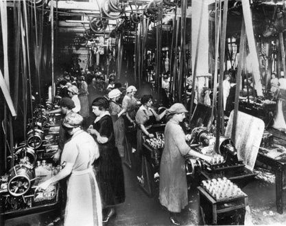 제1차 세계대전 공장의 여성 노동자