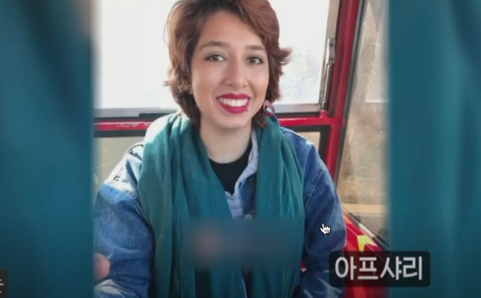 히잡 미착용으로 24년 선고받은 아프샤리