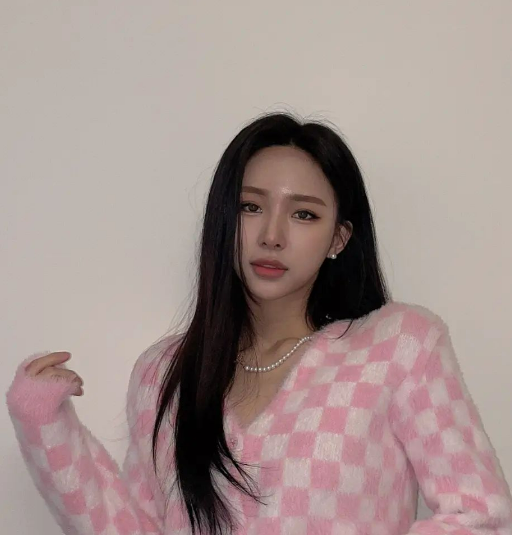 한초임 프로필