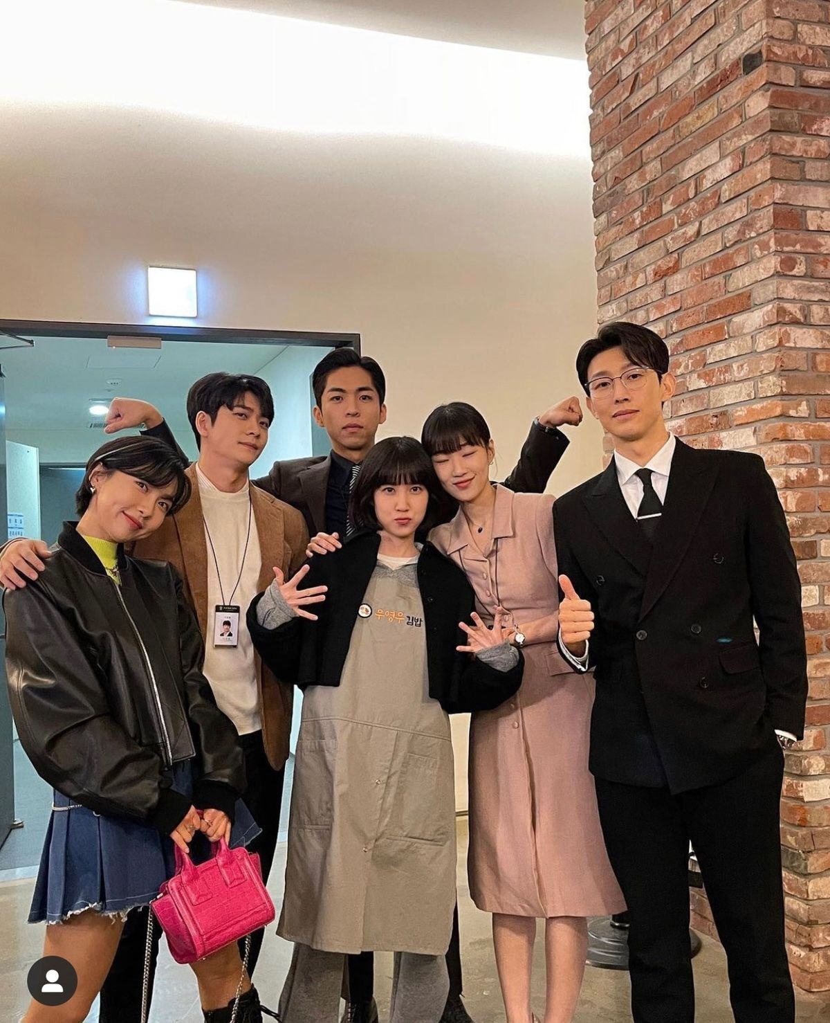 이상한변호사 우영우 짤 / 박은빈 강태오 강기영 짤 / 이준호 훗날의 영우 남편짤 / 유죄인간정명석 이상한변호사 우영우 짤 / 박은빈 강태오 강기영 짤 / 이준호 훗날의 영우 남편짤 / 유죄인간정명석