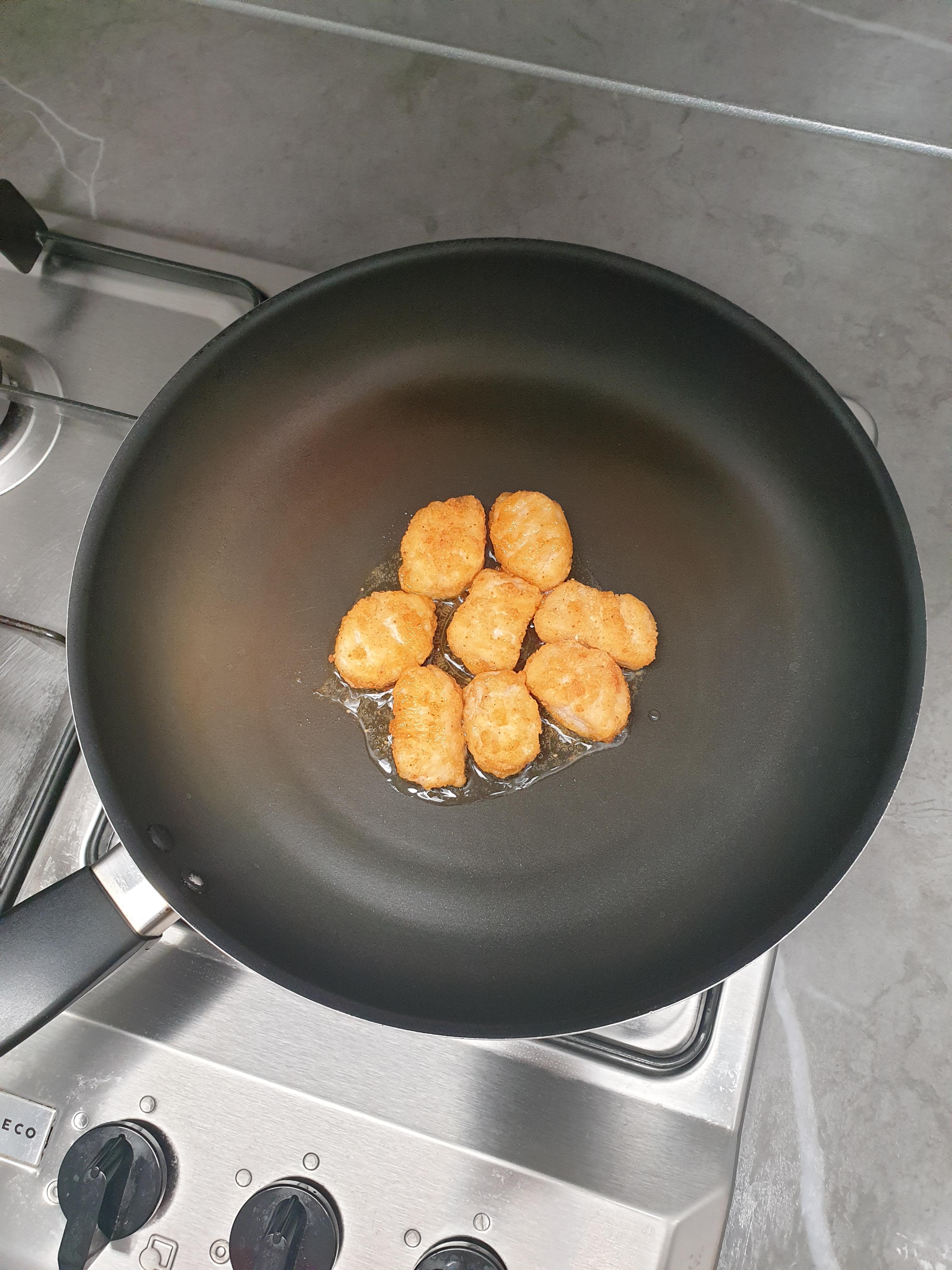 리얼치킨 이미지
