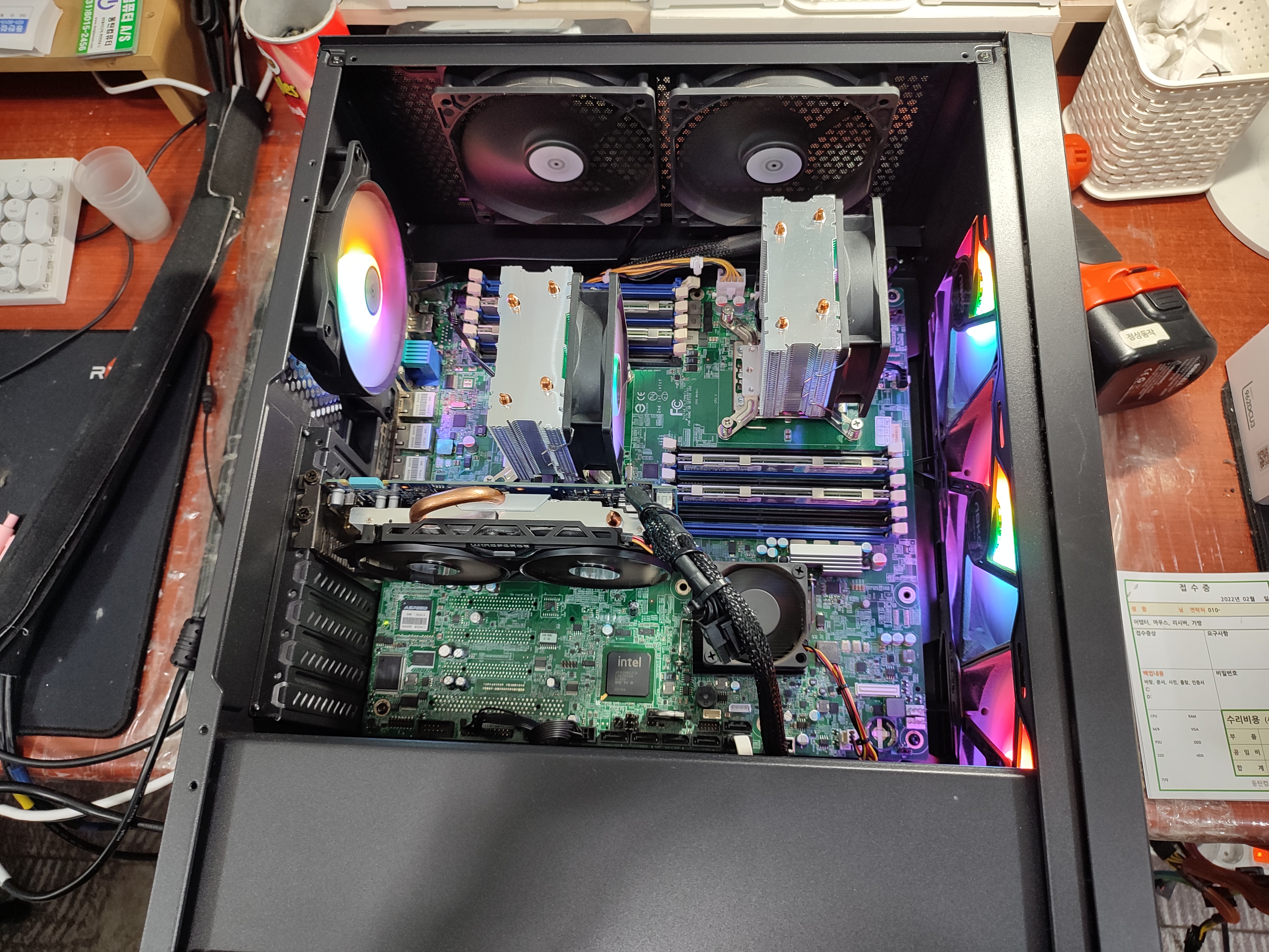 CPU 2개 달린 서버용 컴퓨터