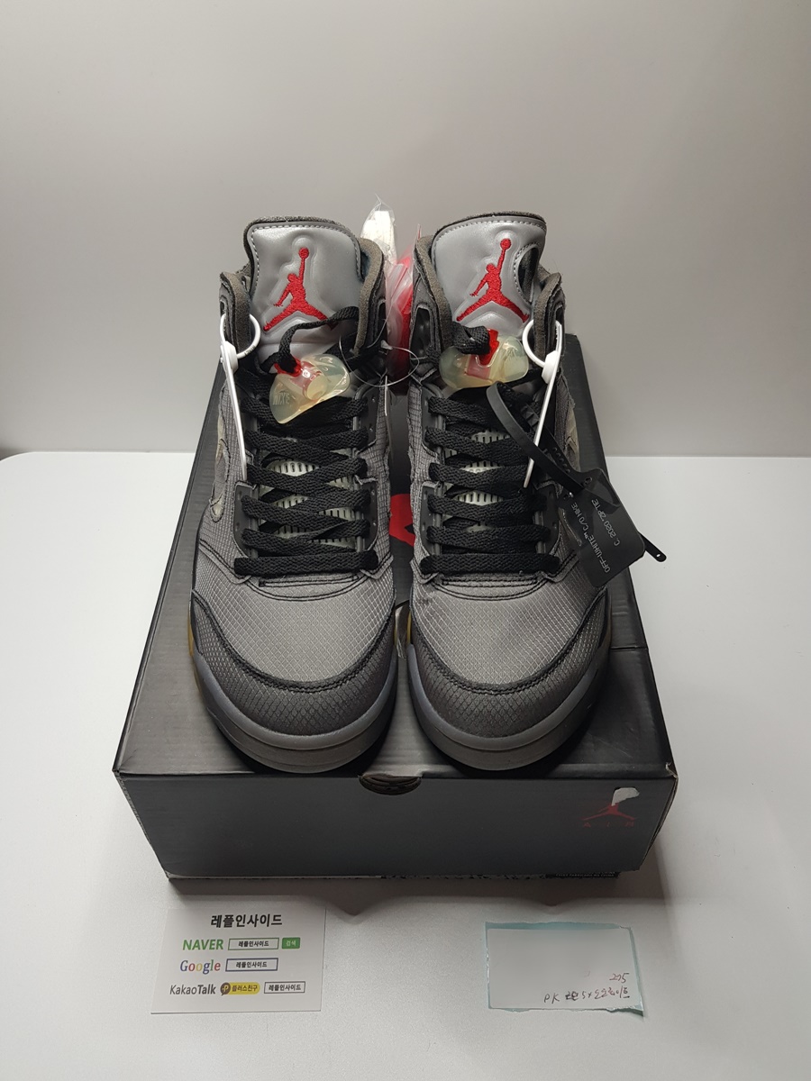  [AIR JORDAN] 나이키 에어조던5 X 오프화이트 무슬린 CT8480-001 남성용 (PK공장) 실사진입니다!