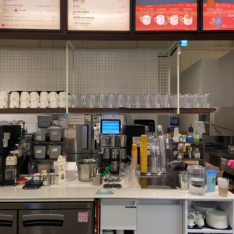 계명대카페 인테리어 9