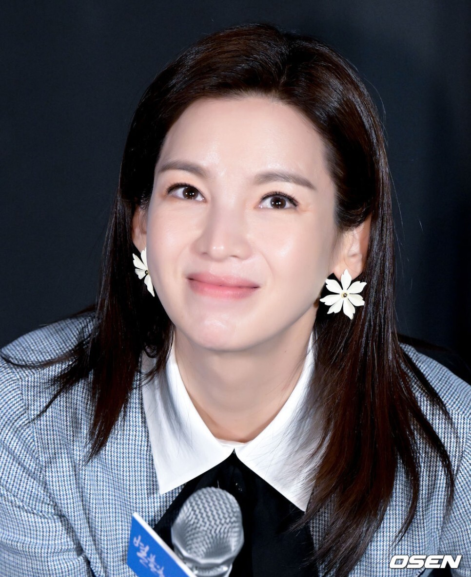  '8등신 송혜교' 배우 정가은, 19금 파격 수위 베드신에 쏟아진 반응
