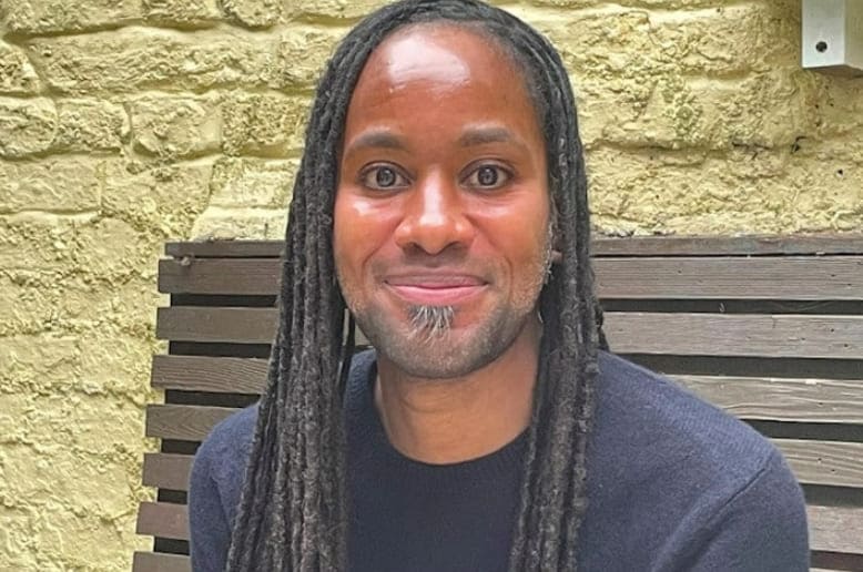  캠브리지 대 최연소 흑인 교수 Man Who Was Illiterate at 18 Is Now Youngest Black Professor at Cambridge University at 37