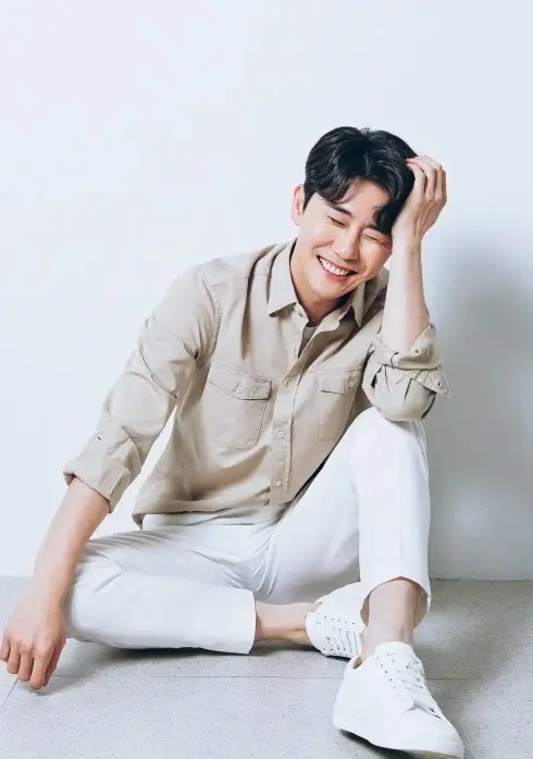  영탁 기부 '마스크 10만장을?' (+막걸리 상표논쟁)
