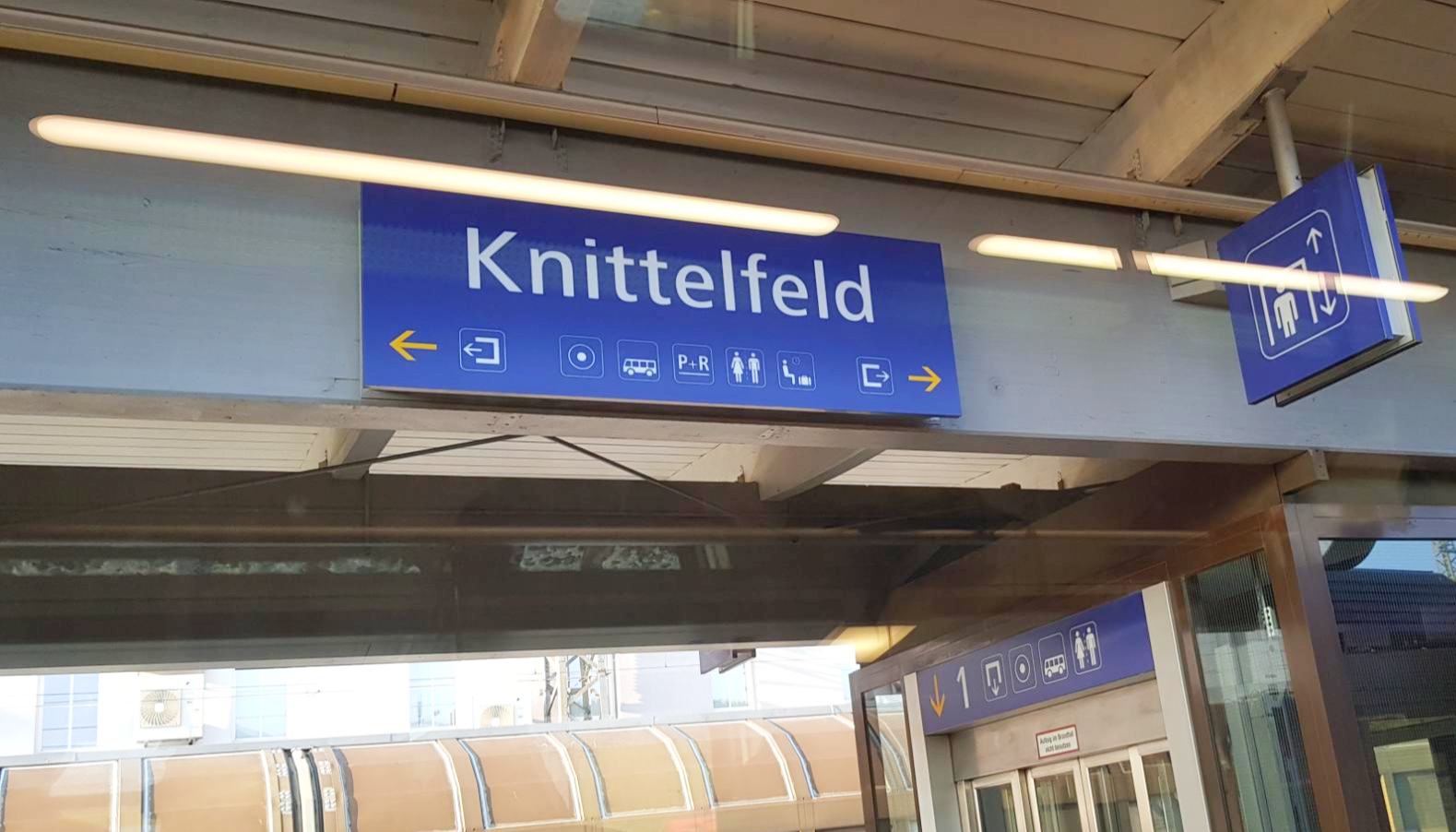 오스트리아 Knittelfeld 역