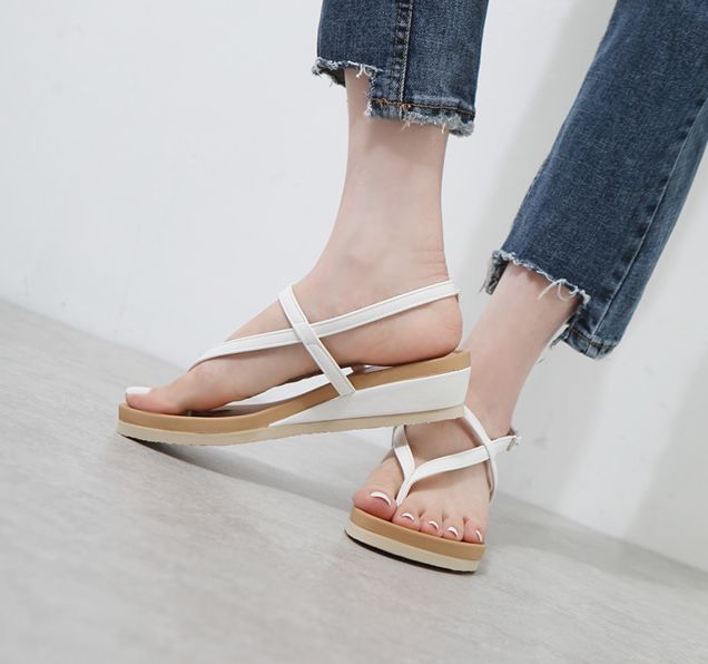  쪼리 발등 스트랩 3cm 플랫 샌들