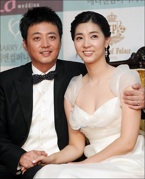  윤다훈 11살 연하 남은정과 재혼