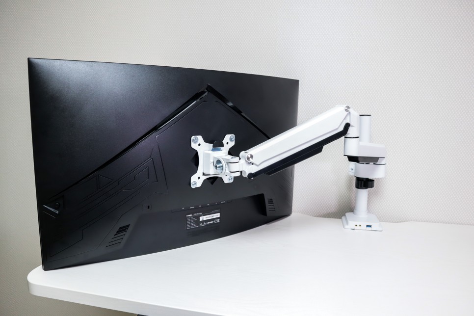 카멜 CMA2P 가성비 괜찮을까? 데스크셋업에 꼭필요한 32인치 모니터암 15