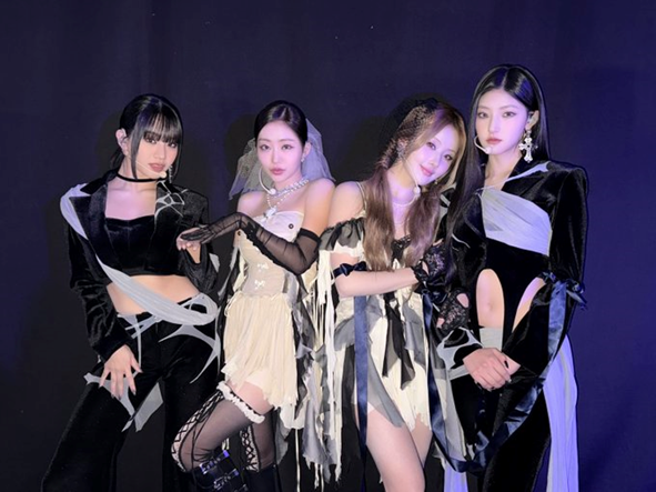 매번 연말 무대만 오르면 레전드 찍는다는 여돌...jpg | 인스티즈