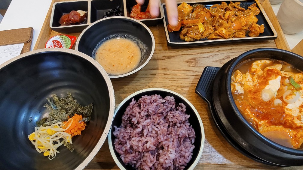 영등포 타임스퀘어 맛집 한식 숨쉬는 순두부 4