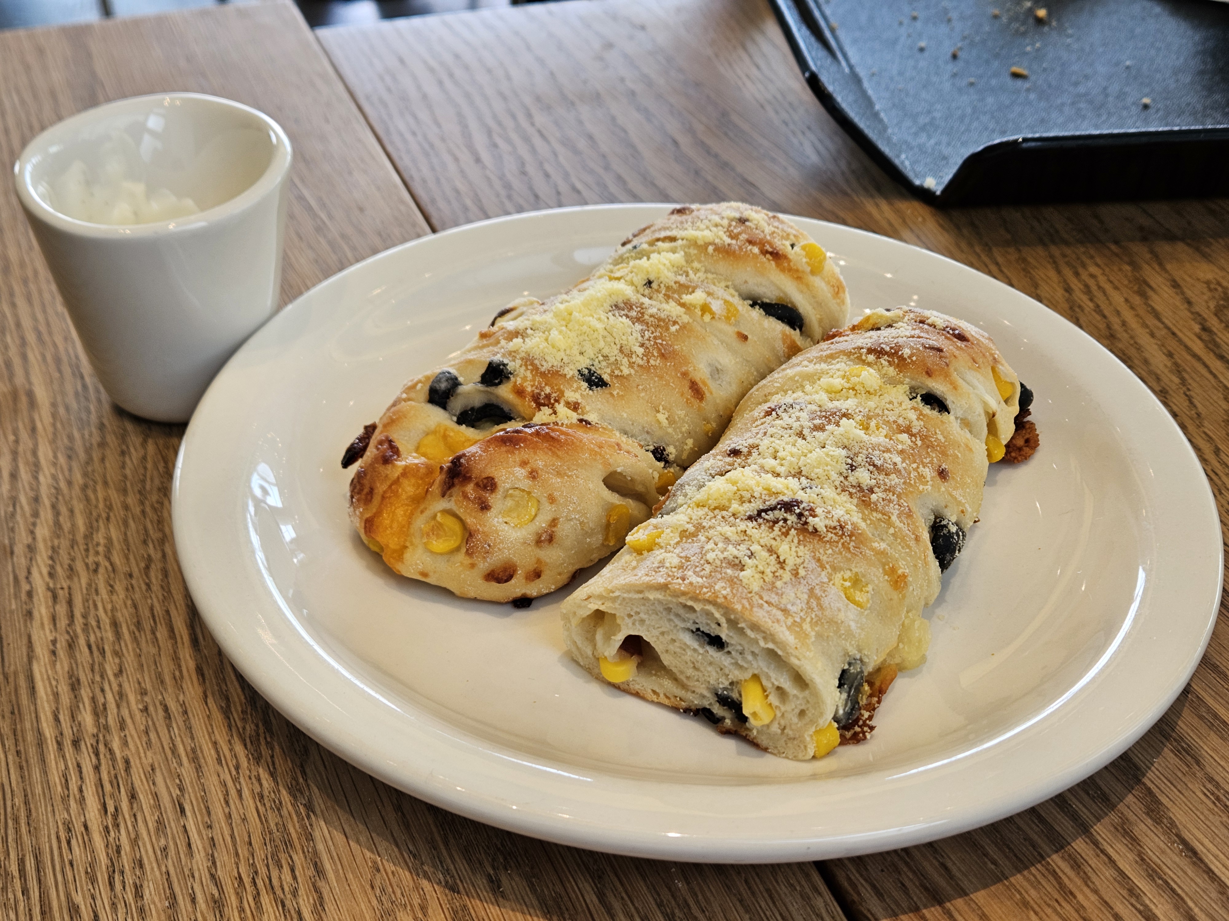 올리브 옥수수 치아바타 사진