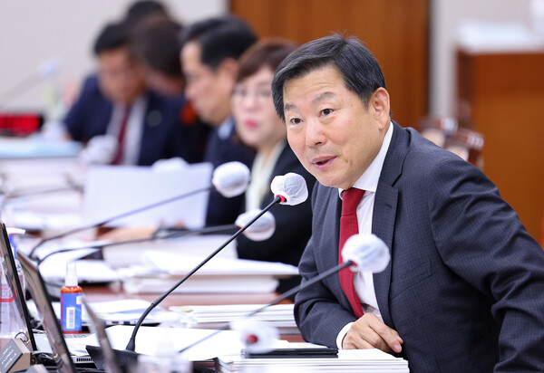 김대남